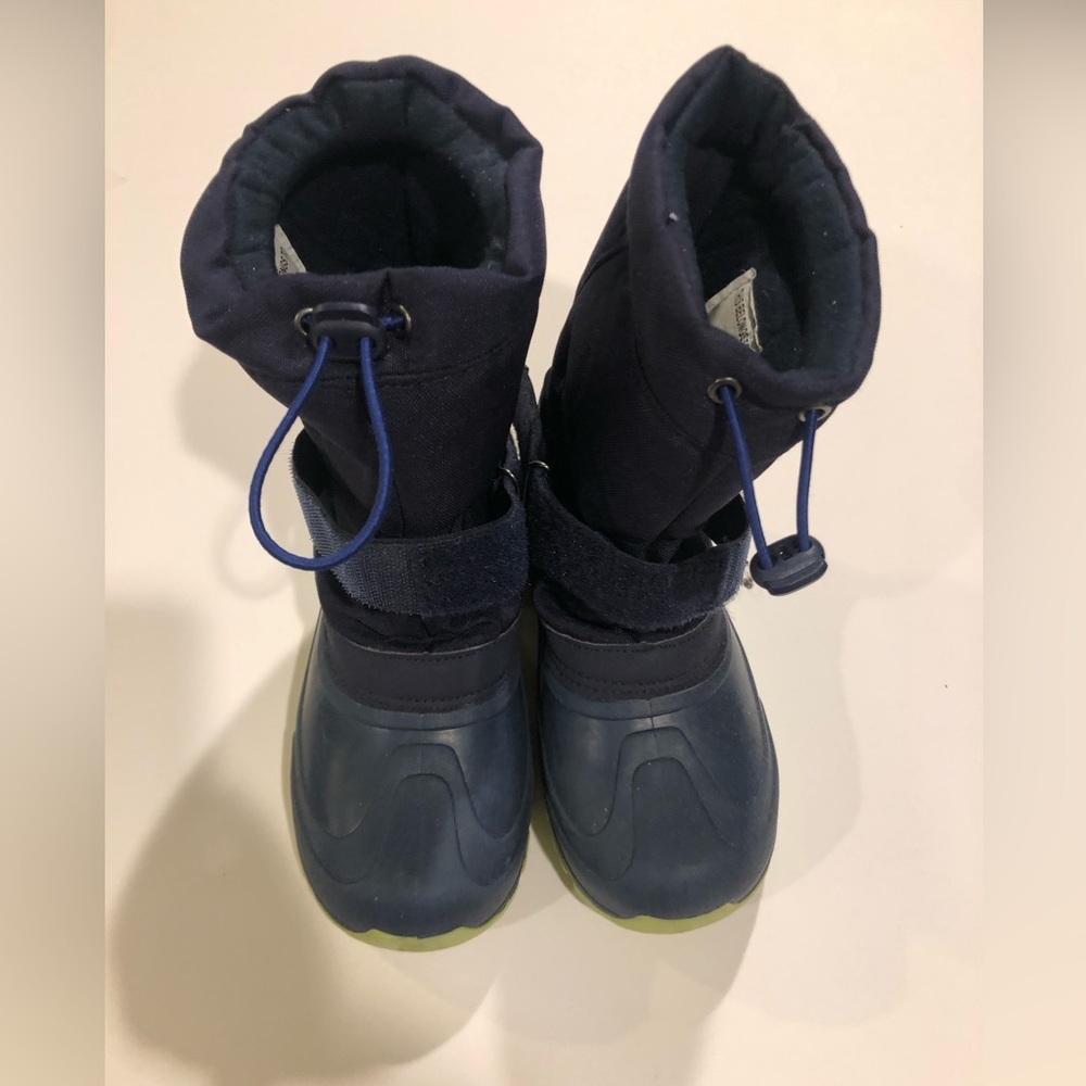 Target Thermolite Blue Youth Snow Boots Size 2